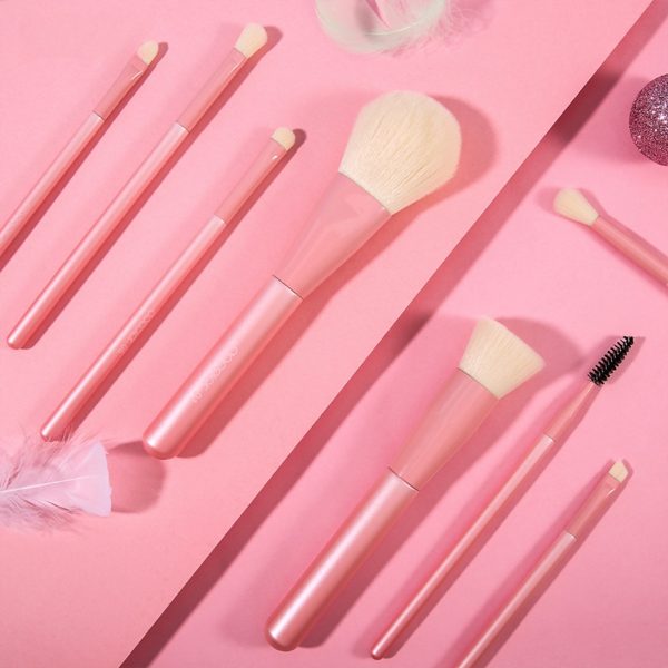 Professional 8-Piece Pink Makeup Brush Set - Image 4